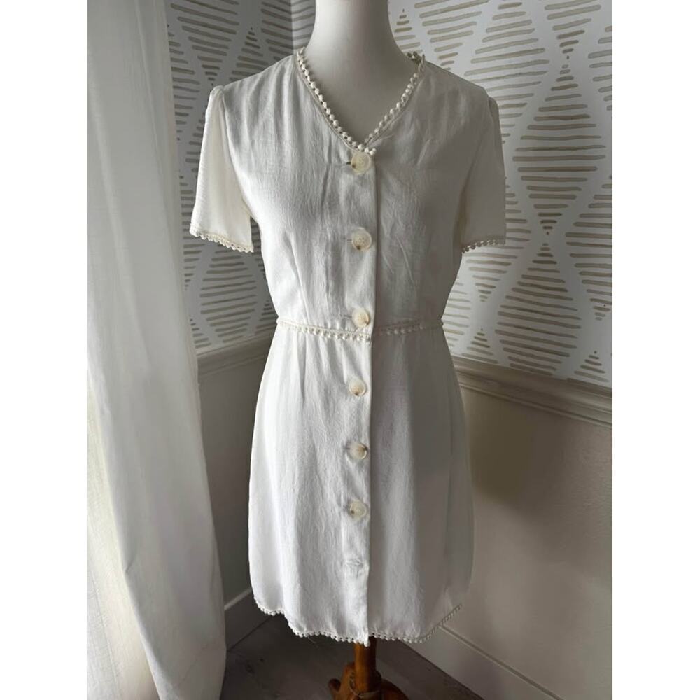 Nicole Miller White/ Cream Short Sleeve Button-Front Mini Dress